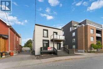 Building Photo - 13 Balsam St