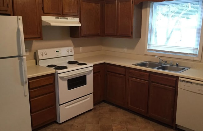 Photo - 408 Bainbridge Ct Apartment