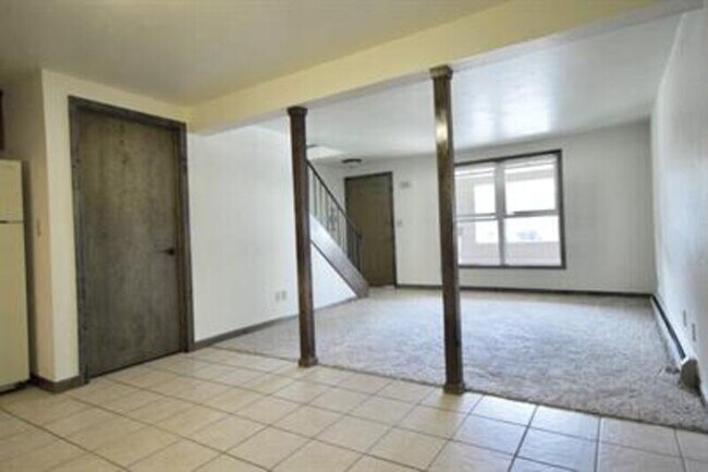 Foto del edificio - 2344 Canter Ln