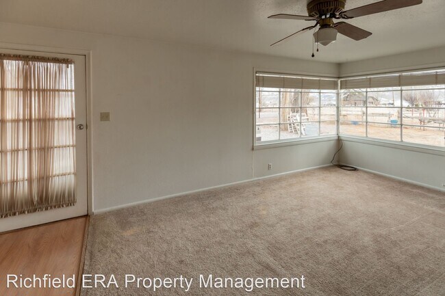 Building Photo - 2 br, 1 bath House - 795 North Main