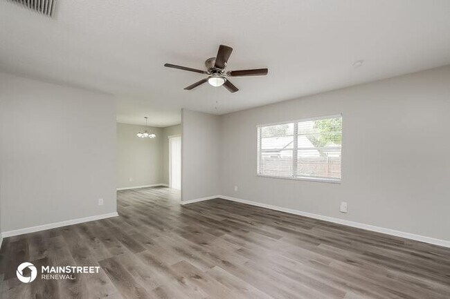 Building Photo - 8208 CLERMONT ST, TAMPA, FL 33637
