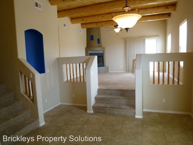 Building Photo - 137 Riata Trl SE