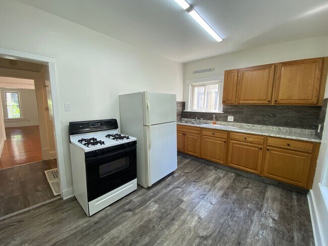 Foto del edificio - 198-200 Westwood Ave Akron, OH 44302 MFH2 ...
