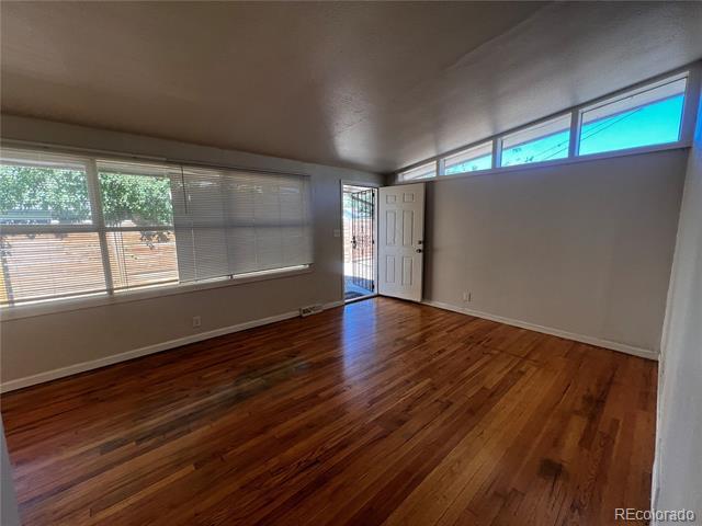 Foto del edificio - 1932 Dallas St