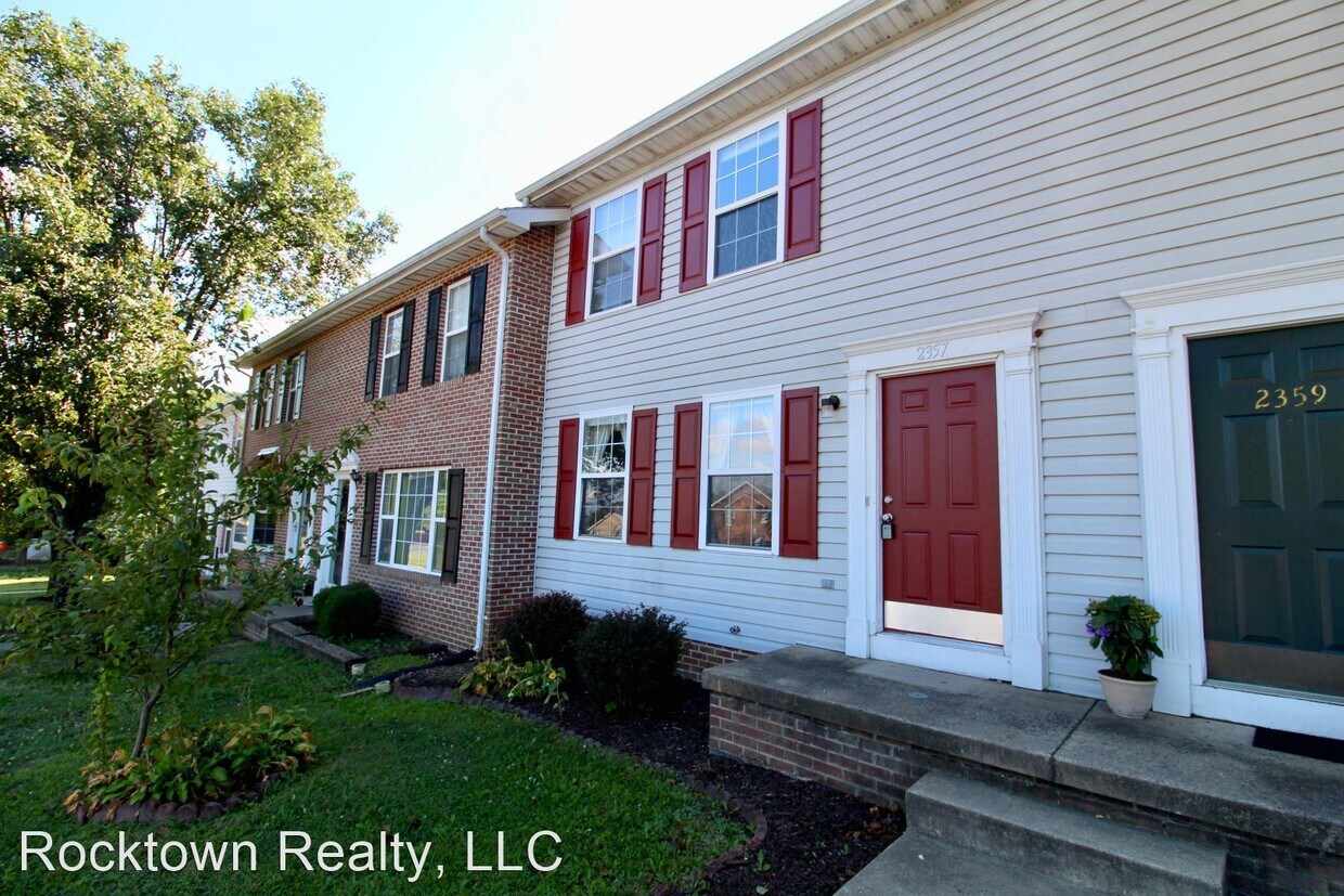 Primary Photo - 2 br, 1.5 bath House - 2357 Breckenridge C...