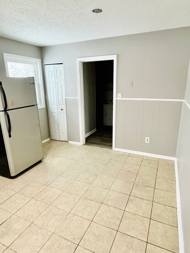 Foto del edificio - 4  Bedroom Home Ready Now