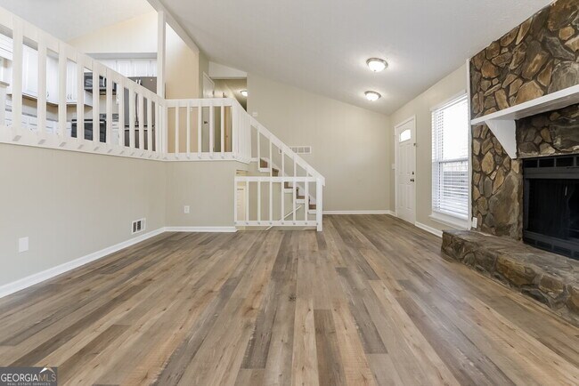 Foto del edificio - 3833 Chimney Mill Trail