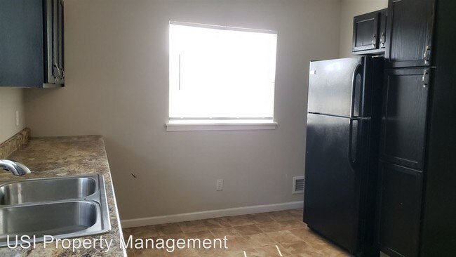 Foto del edificio - 3 br, 1 bath House - 538 S. Temple Ave.