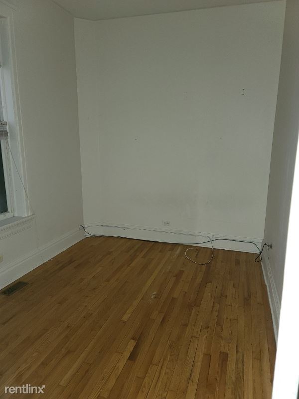 Building Photo - 2919 N Mildred Ave