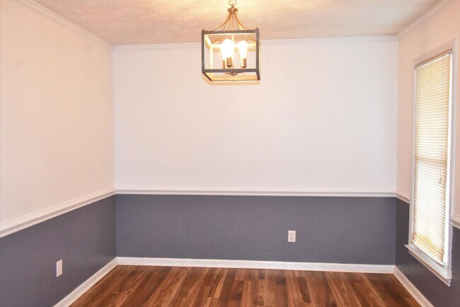 Foto del edificio - 3 Bedroom 2.5 Bath Home with Bonus room