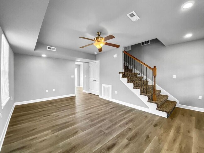 Foto del edificio - 212 SW Rose St