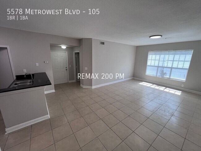 Foto del edificio - 5578 Metrowest Blvd
