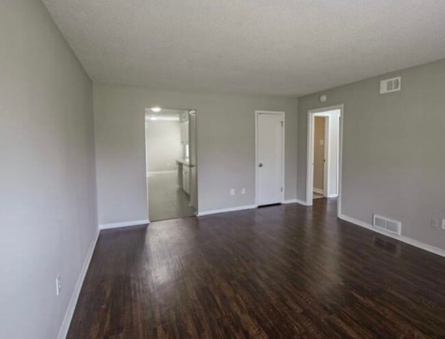 Building Photo - Duplex