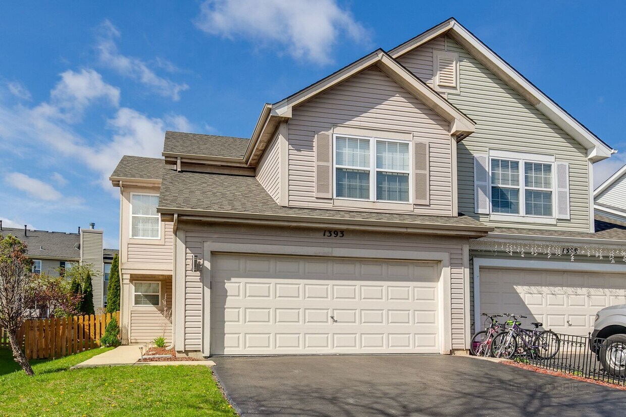 1393 Newport St, Mundelein, IL 60060 Townhome Rentals in Mundelein IL