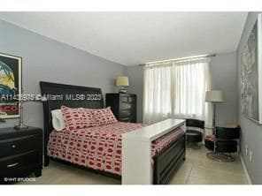 Building Photo - 1 br, 1.5 bath House - Bayview Palms Condo...