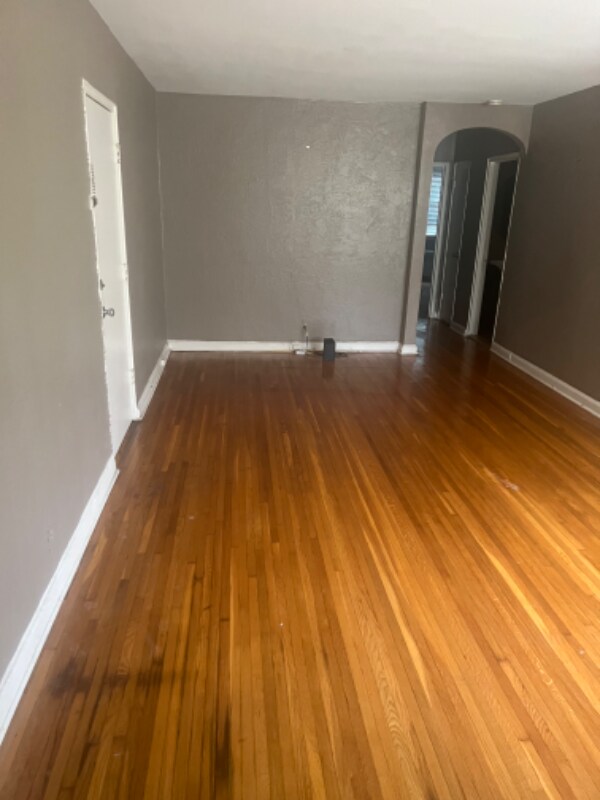 Foto principal - 6139 Old York Rd