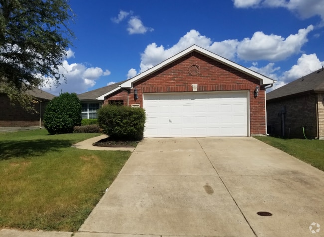 Building Photo - 515 Creekside Dr