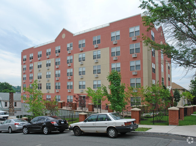 24 S Kensico Ave, White Plains, NY 10601 Apartments - White Plains, NY ...