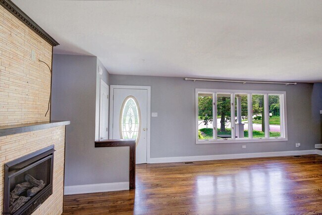 Foto del edificio - 2211 Shore Rd