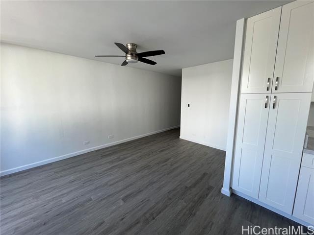 Foto del edificio - 1545 Liona St