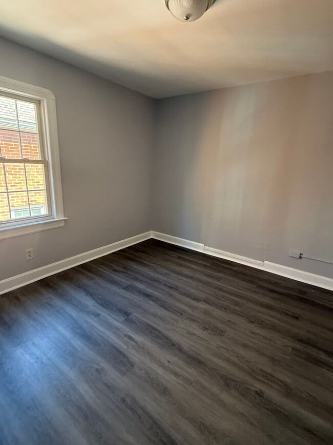 Building Photo - Shaker Heights 2nd/3rd floor combo
