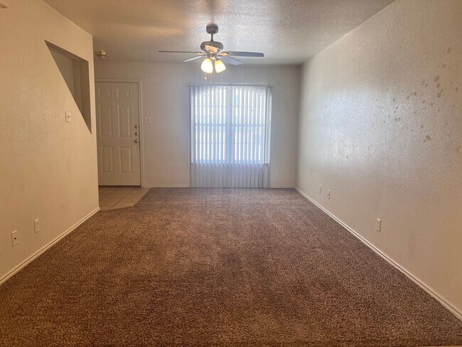 Foto del edificio - 5702 Allstar Ct