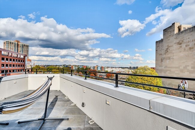 Foto del edificio - 40 E Park St