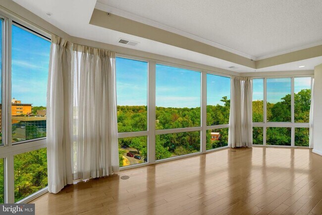 Foto del edificio - 3101 N Hampton Dr