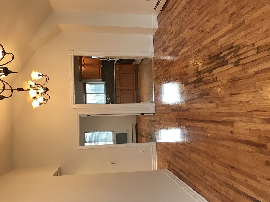 Foto principal - 67-16 73rd Pl