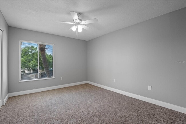Building Photo - 554 Orange Dr
