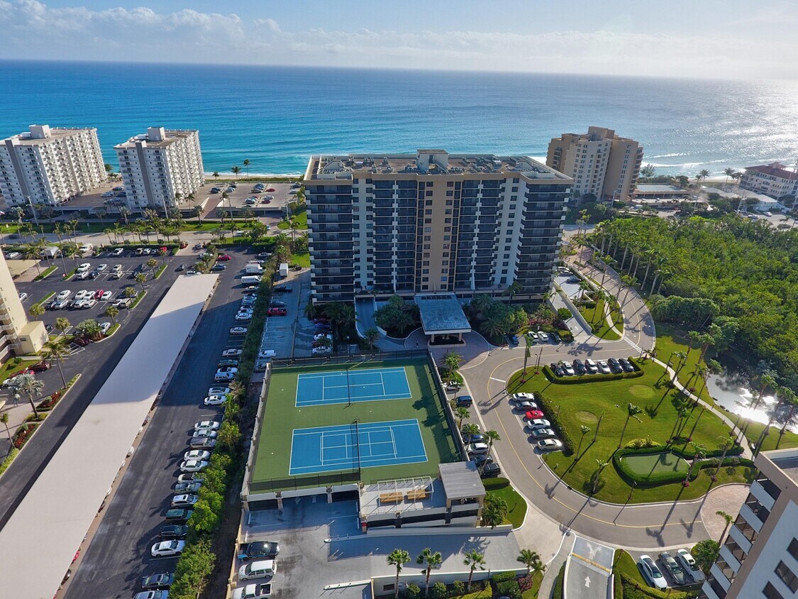 Primary Photo - 3400 S Ocean Blvd