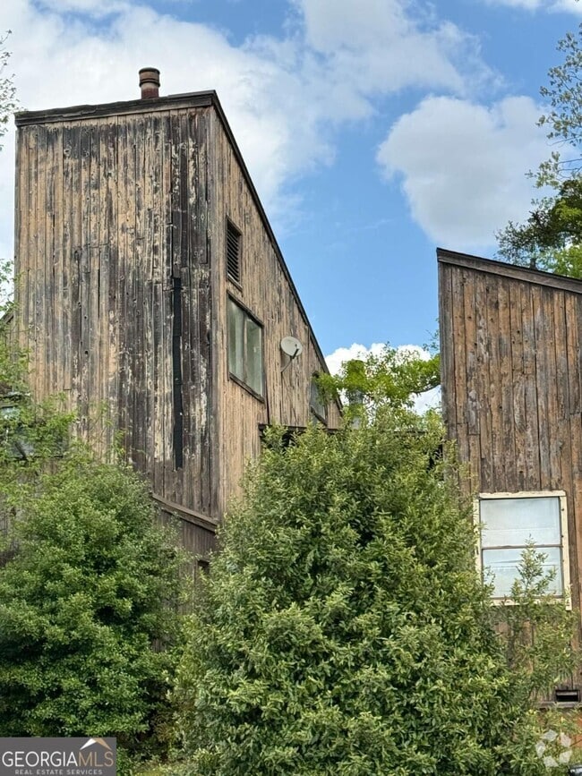 Building Photo - 2806 Shell Bark Rd