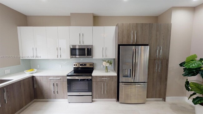 Foto del edificio - 632-632 NE 12th Ave