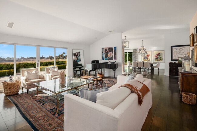 Building Photo - 2704 Paseo Del Mar