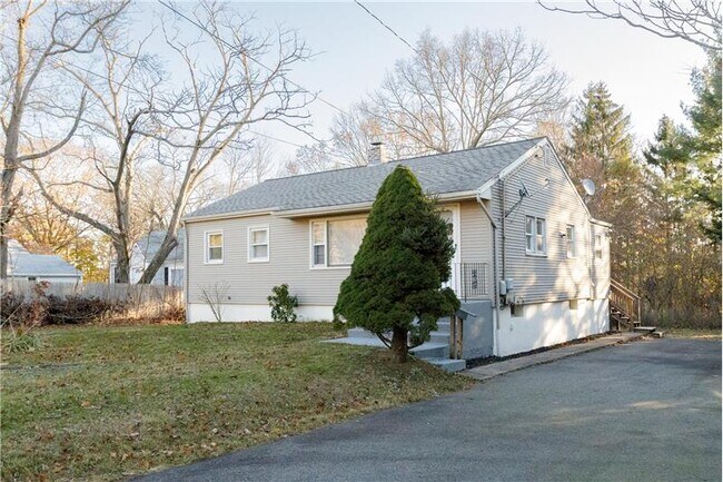 Building Photo - 141 Corrigan Ave