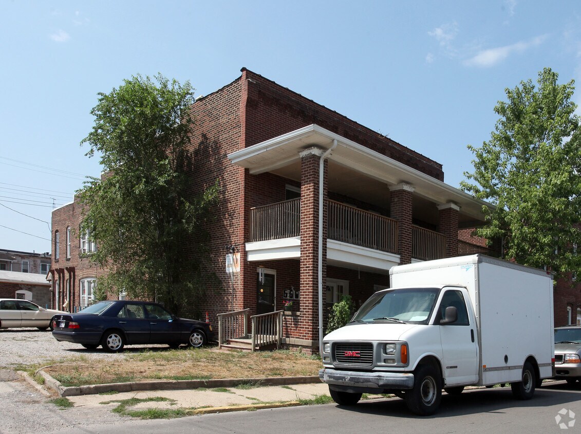 59 W Pike St, Martinsville, IN 46151 Apartments in Martinsville, IN