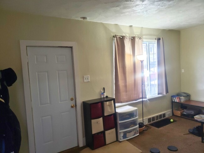 Building Photo - **** THIS PROPERTY HAS AN APPROVED APPLICA...