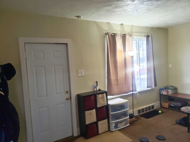 Foto del edificio - Inviting 2-Bedroom Home with Spacious Livi...