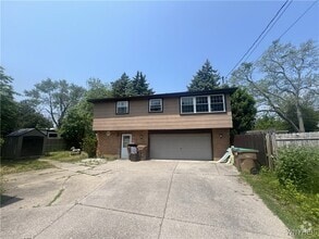 Building Photo - 820 Cayuga Creek Rd