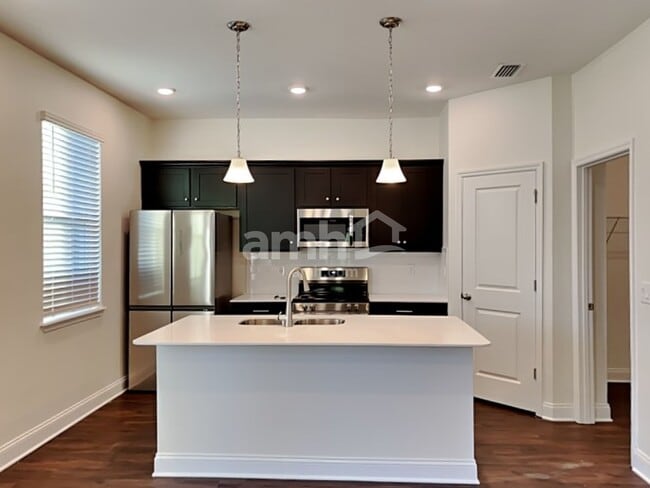 Building Photo - 2764 Sunrise Ct