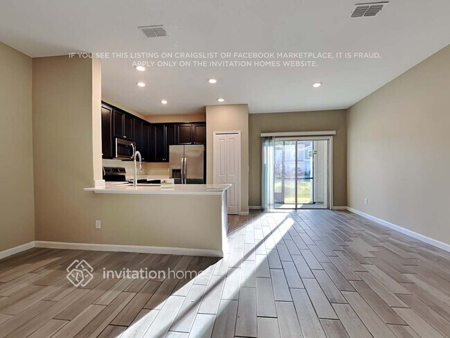 Foto del edificio - 545 Cherry Ridge Dr