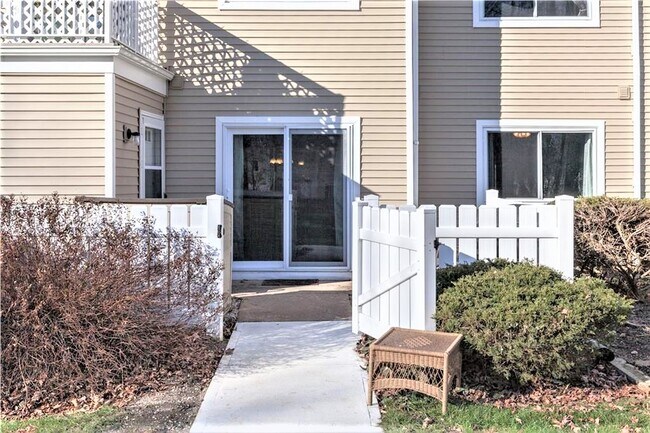 Foto del edificio - 11 Arrowwood Ln