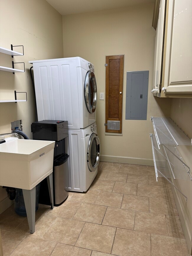 Photo - 543 Atlantic Ave House