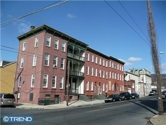 Primary Photo - 531-539 Buttonwood St