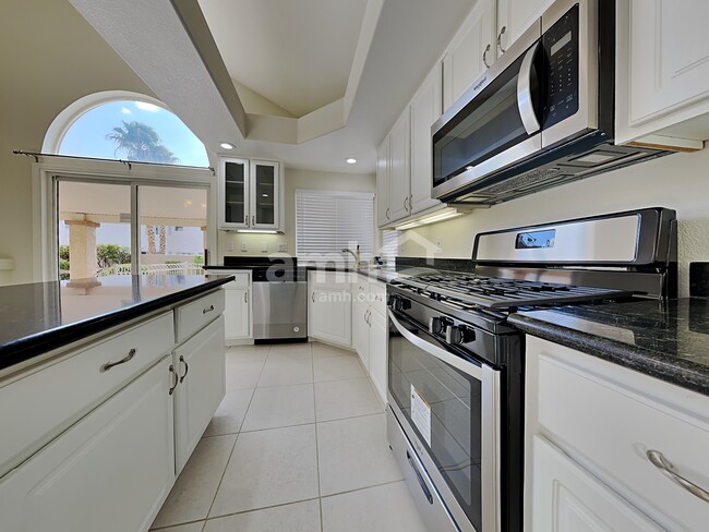 Building Photo - 9761 Trailing Daisy St