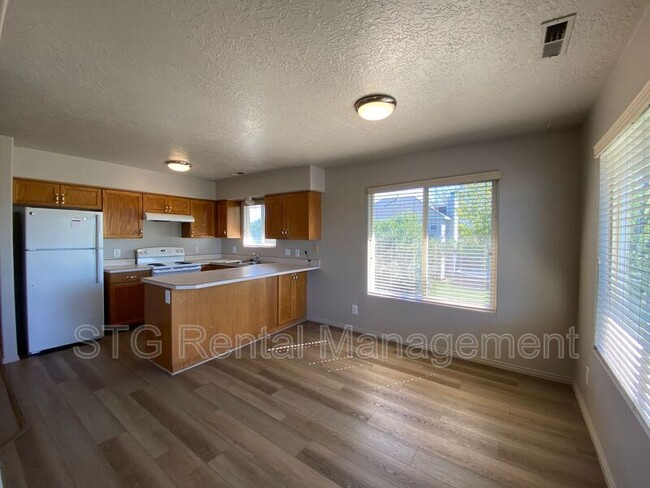 Building Photo - 473 E 1100 S