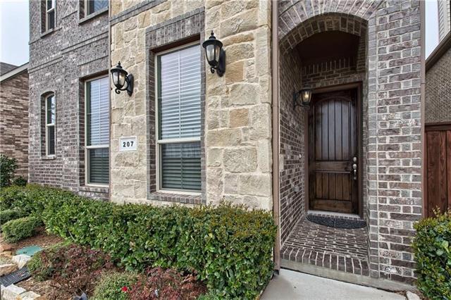 Foto del edificio - 207 Carrington Ln