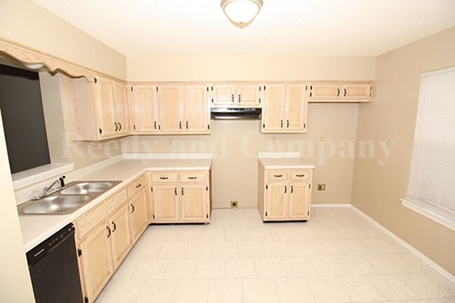 Building Photo - 8349 Honey Dew Cove