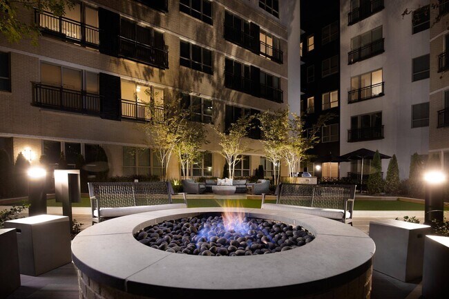 El Linc Brookhaven - The Linc Brookhaven