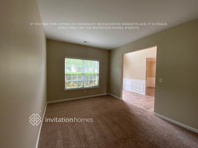 Building Photo - 4968 Locherby Dr